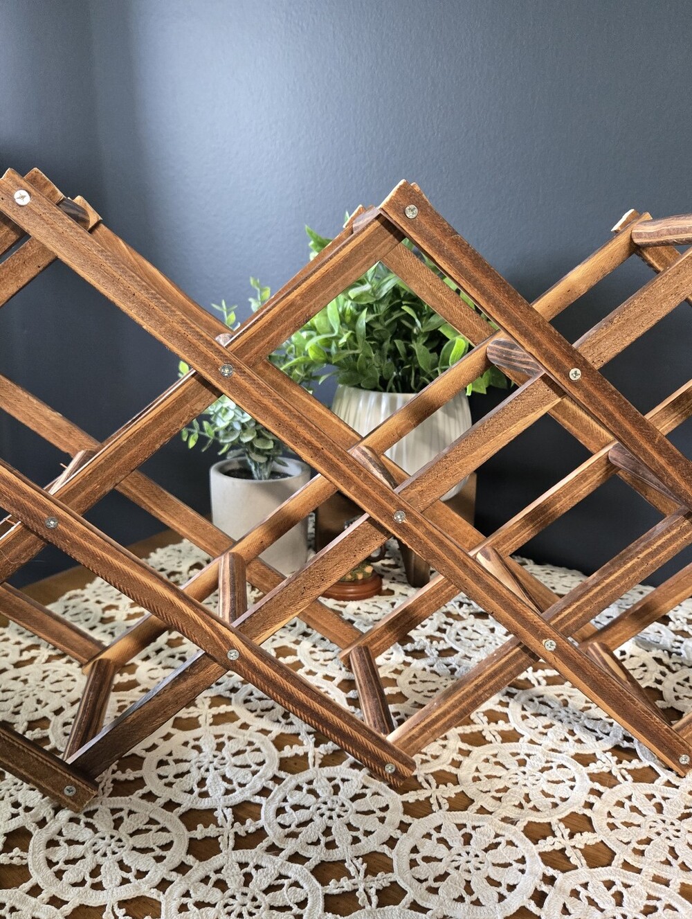 Expandable Wooden Accordion Wine Rack